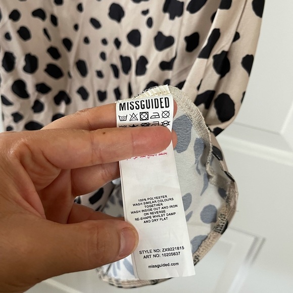 Missguided satin mini dress in Dalmatian multi - Picture 5 of 6
